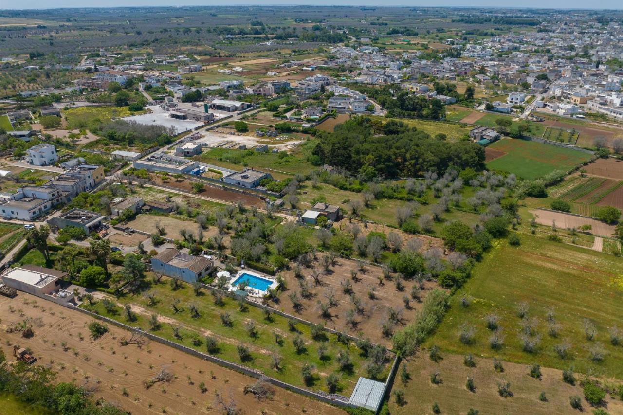 Casa Ulmi Con Piscina Bed & Breakfast Uggiano La Chiesa Eksteriør bilde