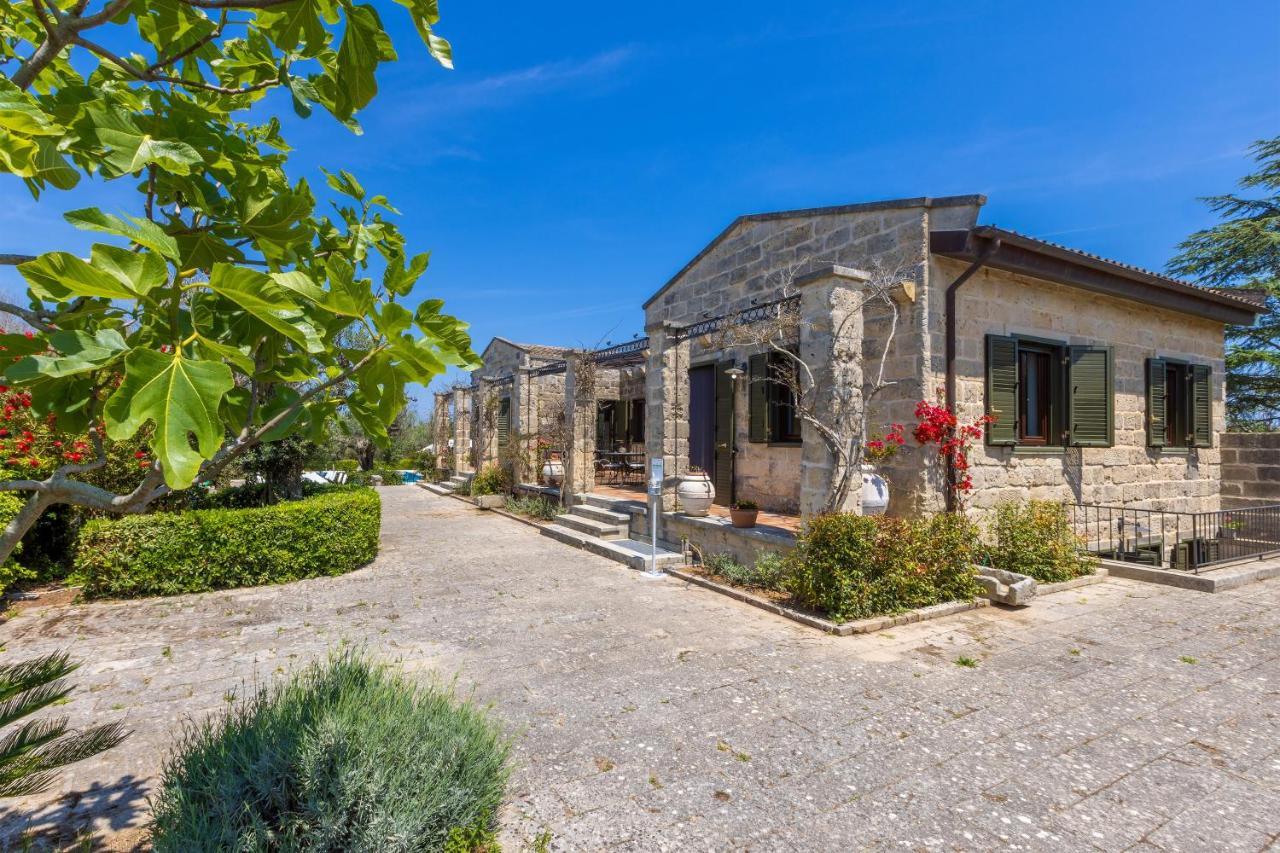 Casa Ulmi Con Piscina Bed & Breakfast Uggiano La Chiesa Eksteriør bilde