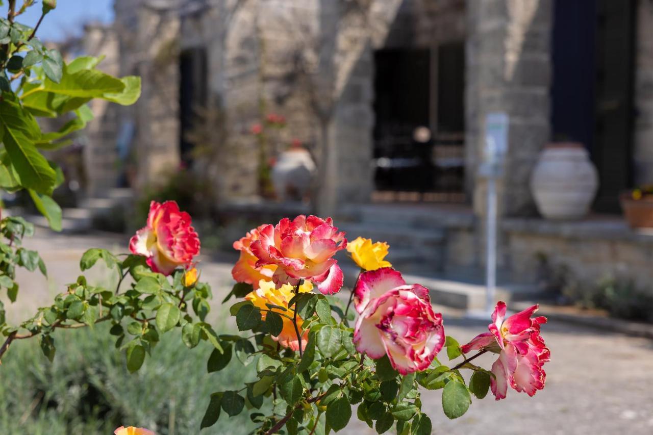 Casa Ulmi Con Piscina Bed & Breakfast Uggiano La Chiesa Eksteriør bilde